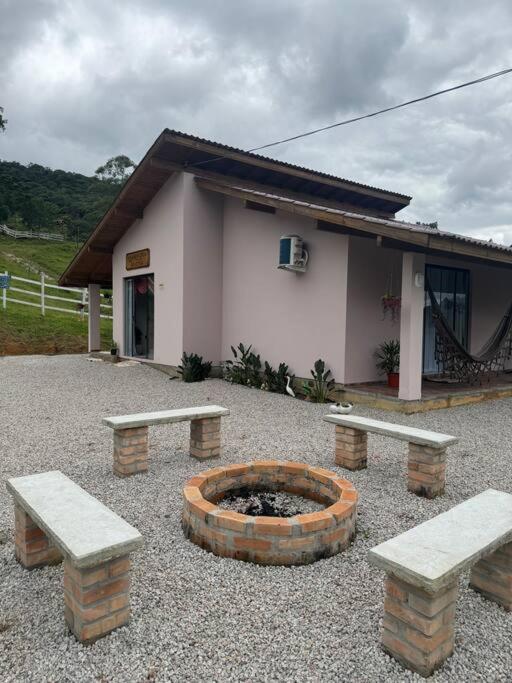 Cabana Recanto Do Arruda Para Casal Em Aguas Mornas Ngoại thất bức ảnh